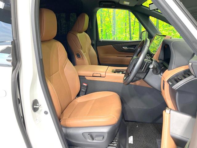 ヴェルファイアハイブリッド Ｚ　プレミア　禁煙車　左右独立ムーンルーフ　１４インチナビ付ディスプレイオーディオ　両側パワスラ　全周囲カメラ　電動リアゲート　デジタルインナーミラー　シートヒーター　シートベンチレーション　オットマン　ＢＳＭ（8枚目）