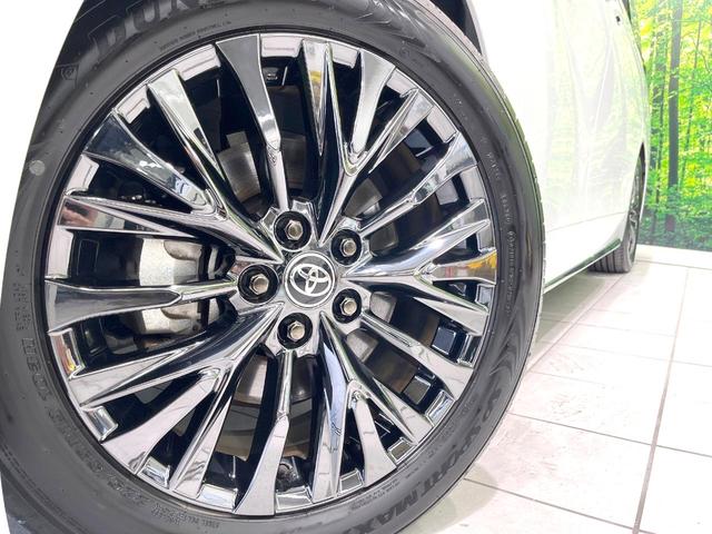 ヴェルファイアハイブリッド Ｚ　プレミア　禁煙車　左右独立ムーンルーフ　１４インチナビ付ディスプレイオーディオ　両側パワスラ　全周囲カメラ　電動リアゲート　デジタルインナーミラー　シートヒーター　シートベンチレーション　オットマン　ＢＳＭ（14枚目）