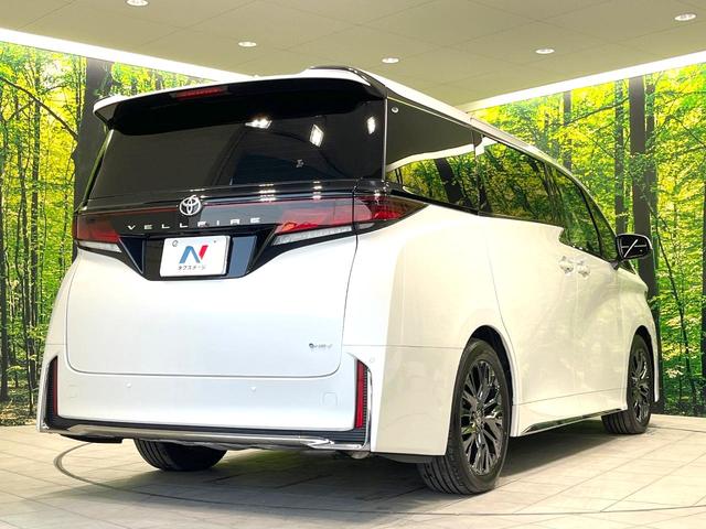 ヴェルファイアハイブリッド Ｚ　プレミア　禁煙車　左右独立ムーンルーフ　１４インチナビ付ディスプレイオーディオ　両側パワスラ　全周囲カメラ　電動リアゲート　デジタルインナーミラー　シートヒーター　シートベンチレーション　オットマン　ＢＳＭ（18枚目）