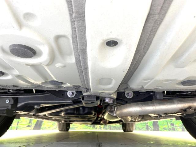 ヴェルファイアハイブリッド Ｚ　プレミア　禁煙車　左右独立ムーンルーフ　１４インチナビ付ディスプレイオーディオ　両側パワスラ　全周囲カメラ　電動リアゲート　デジタルインナーミラー　シートヒーター　シートベンチレーション　オットマン　ＢＳＭ（20枚目）