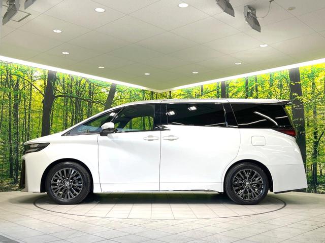 ヴェルファイアハイブリッド Ｚ　プレミア　禁煙車　左右独立ムーンルーフ　１４インチナビ付ディスプレイオーディオ　両側パワスラ　全周囲カメラ　電動リアゲート　デジタルインナーミラー　シートヒーター　シートベンチレーション　オットマン　ＢＳＭ（28枚目）