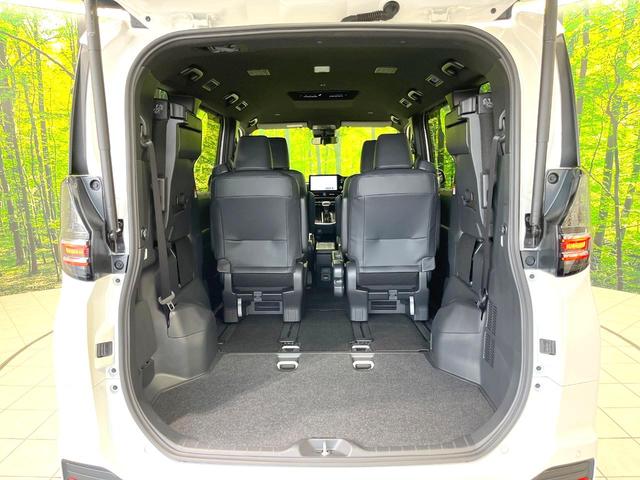 ヴォクシー ハイブリッドＳ－Ｚ　禁煙車　両側電動ドア　１０．５インチナビ付ディスプレイオーディオ　快適利便ＰＫＧ　バックカメラ　衝突被害軽減システム　電動リアゲート　シートヒーター　ステアリングヒーター　レーダークルーズ（11枚目）