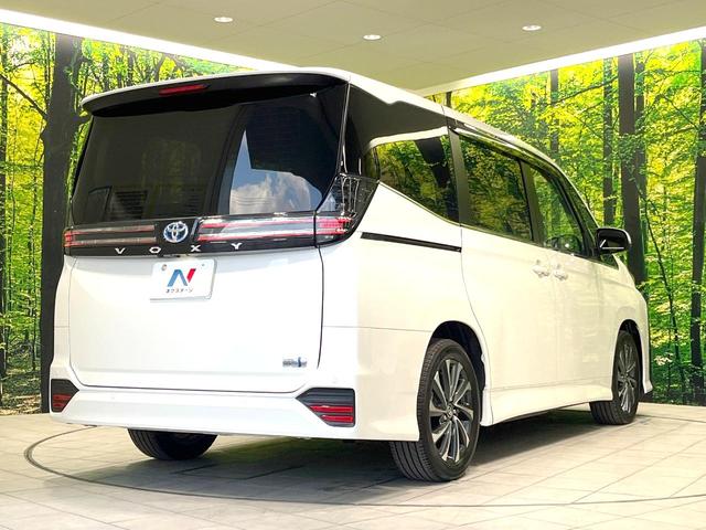 ヴォクシー ハイブリッドＳ－Ｚ　禁煙車　両側電動ドア　１０．５インチナビ付ディスプレイオーディオ　快適利便ＰＫＧ　バックカメラ　衝突被害軽減システム　電動リアゲート　シートヒーター　ステアリングヒーター　レーダークルーズ（18枚目）