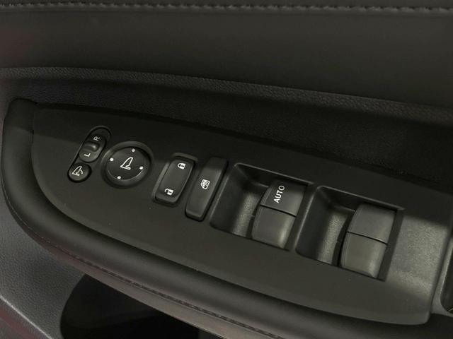 WR-V Z ブラックスタイル 禁煙車 特別使用車 純正8インチナビ バックカメラ 衝突被害軽減システム レーダークルーズ ハーフレザーシート ドラレコ コーナーセンサー LEDヘッド ETC オートライト オートエアコン(58枚目)