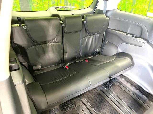 オデッセイハイブリッド e:HEVアブソルート・EX 禁煙車 両側電動ドア 純正11.4型ナビ 全周囲カメラ 衝突被害軽減システム レーダークルーズ BSM 電動リアゲート 黒レザーシート ドラレコ 前席中列シートヒーター パワーシート ビルトインETC(10枚目)