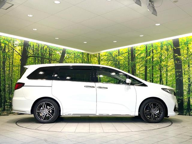 オデッセイハイブリッド e:HEVアブソルート・EX 禁煙車 両側電動ドア 純正11.4型ナビ 全周囲カメラ 衝突被害軽減システム レーダークルーズ BSM 電動リアゲート 黒レザーシート ドラレコ 前席中列シートヒーター パワーシート ビルトインETC(26枚目)