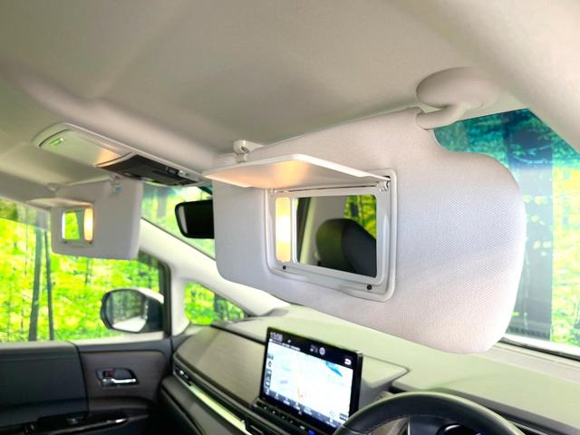 オデッセイハイブリッド e:HEVアブソルート・EX 禁煙車 両側電動ドア 純正11.4型ナビ 全周囲カメラ 衝突被害軽減システム レーダークルーズ BSM 電動リアゲート 黒レザーシート ドラレコ 前席中列シートヒーター パワーシート ビルトインETC(44枚目)