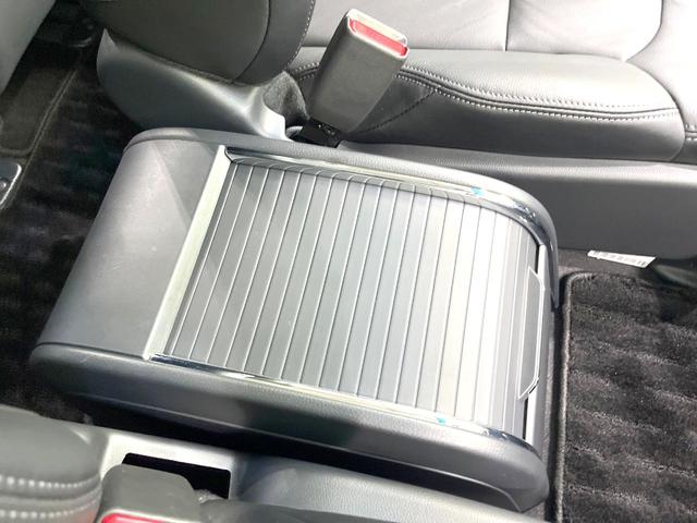 オデッセイハイブリッド e:HEVアブソルート・EX 禁煙車 両側電動ドア 純正11.4型ナビ 全周囲カメラ 衝突被害軽減システム レーダークルーズ BSM 電動リアゲート 黒レザーシート ドラレコ 前席中列シートヒーター パワーシート ビルトインETC(52枚目)