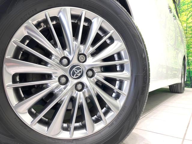 アルファード ２．５Ｓ　Ａパッケージ　後期　メーカー９インチナビ　両側電動ドア　後席モニター　バックカメラ　衝突被害軽減システム　レーダークルーズ　ＢＳＭ　禁煙車　ドラレコ　コーナーセンサー　ＬＥＤヘッド　ＥＴＣ　純正１７インチＡＷ（13枚目）