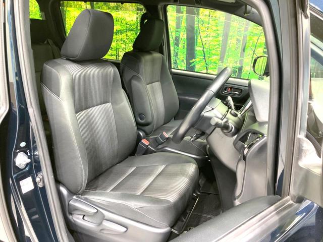 ヴォクシー ＺＳ　煌　純正１０型ナビ　両側電動ドア　後席モニター　バックカメラ　衝突被害軽減システム　禁煙車　コーナーセンサー　スマートキー　ＬＥＤヘッド　ＥＴＣ　クルコン　純正１６インチアルミ　オートハイビーム（8枚目）