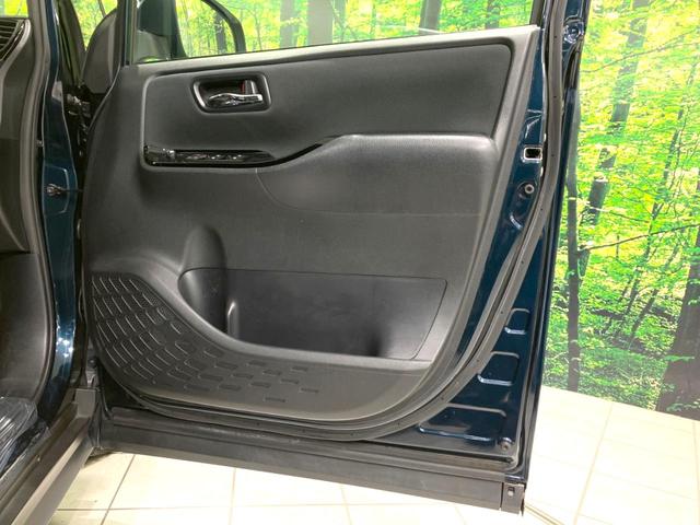 ヴォクシー ＺＳ　煌　純正１０型ナビ　両側電動ドア　後席モニター　バックカメラ　衝突被害軽減システム　禁煙車　コーナーセンサー　スマートキー　ＬＥＤヘッド　ＥＴＣ　クルコン　純正１６インチアルミ　オートハイビーム（25枚目）