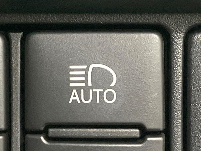 ヴォクシー ＺＳ　煌　純正１０型ナビ　両側電動ドア　後席モニター　バックカメラ　衝突被害軽減システム　禁煙車　コーナーセンサー　スマートキー　ＬＥＤヘッド　ＥＴＣ　クルコン　純正１６インチアルミ　オートハイビーム（27枚目）