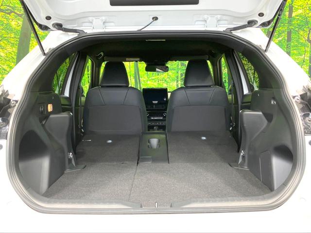 ヤリスクロス ハイブリッドＺ　純正８インチディスプレイオーディオ　全周囲カメラ　衝突被害軽減システム　レーダークルーズ　禁煙車　パワーシート　ドラレコ　スマートキー　ＬＥＤヘッド　ビルトインＥＴＣ　純正１８インチアルミ（10枚目）