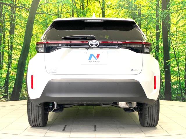 ヤリスクロス ハイブリッドＺ　純正８インチディスプレイオーディオ　全周囲カメラ　衝突被害軽減システム　レーダークルーズ　禁煙車　パワーシート　ドラレコ　スマートキー　ＬＥＤヘッド　ビルトインＥＴＣ　純正１８インチアルミ（15枚目）