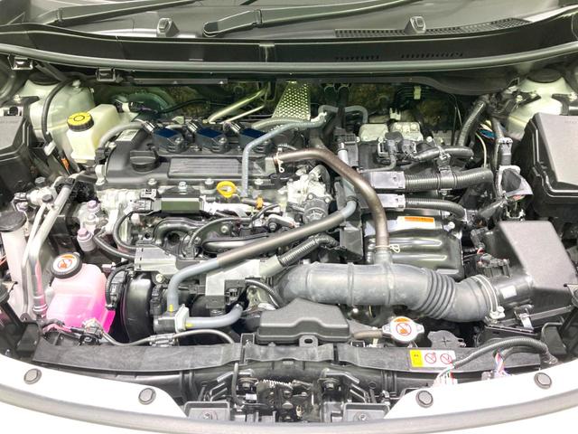 ヤリスクロス ハイブリッドＺ　純正８インチディスプレイオーディオ　全周囲カメラ　衝突被害軽減システム　レーダークルーズ　禁煙車　パワーシート　ドラレコ　スマートキー　ＬＥＤヘッド　ビルトインＥＴＣ　純正１８インチアルミ（18枚目）