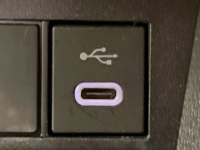 ヤリスクロス ハイブリッドＺ　純正８インチディスプレイオーディオ　全周囲カメラ　衝突被害軽減システム　レーダークルーズ　禁煙車　パワーシート　ドラレコ　スマートキー　ＬＥＤヘッド　ビルトインＥＴＣ　純正１８インチアルミ（35枚目）