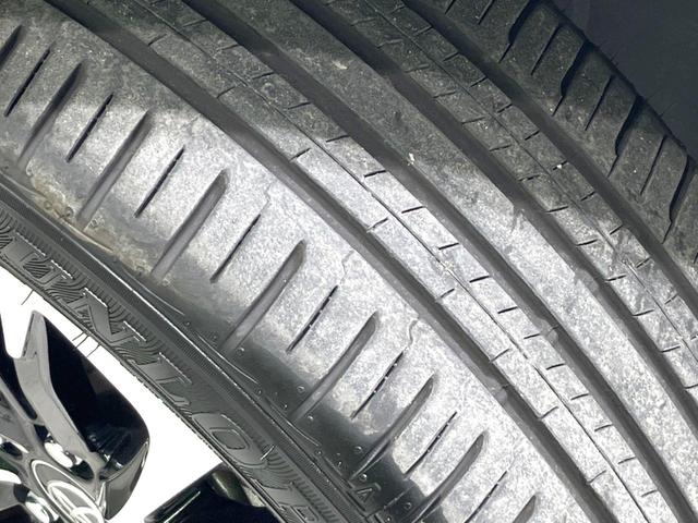 ヤリスクロス ハイブリッドＺ　純正８インチディスプレイオーディオ　全周囲カメラ　衝突被害軽減システム　レーダークルーズ　禁煙車　パワーシート　ドラレコ　スマートキー　ＬＥＤヘッド　ビルトインＥＴＣ　純正１８インチアルミ（64枚目）