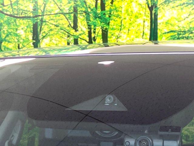 ノート Ｘ　純正９インチナビ　全周囲カメラ　衝突被害軽減システム　禁煙車　ドラレコ　コーナーセンサー　スマートキー　ＬＥＤヘッド　ビルトインＥＴＣ　オートライト　オートエアコン　Ｂｌｕｅｔｏｏｔｈ　地デジ（6枚目）