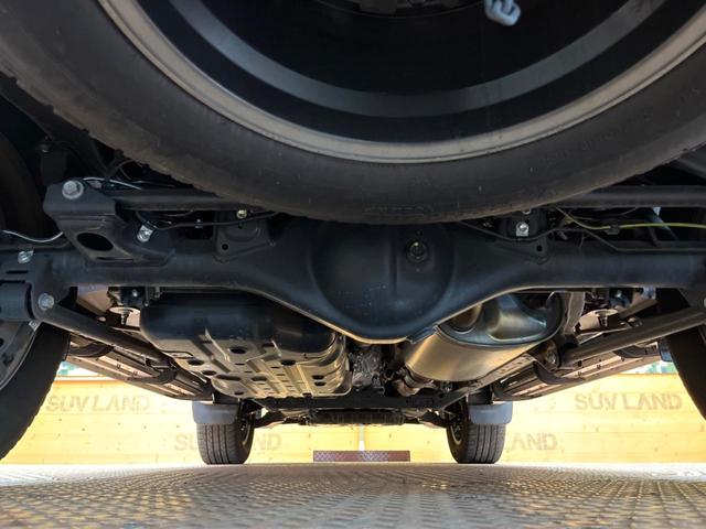 ランドクルーザープラド TX Lパッケージ マットブラックエディション 禁煙車 サンルーフ 後席モニター BIG-X9型ナビフルセグ 7人乗 レーダークルーズ 衝突警報装置 オートハイビーム シートベンチレーション パワーシート 横滑り防止 Bluetooth ETC(21枚目)