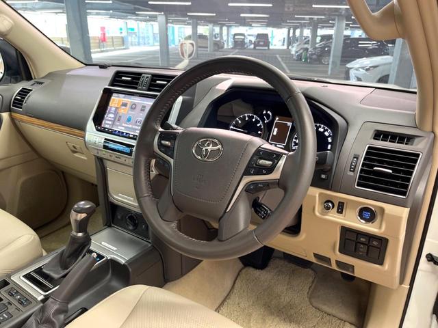 ランドクルーザープラド TX Lパッケージ マットブラックエディション 禁煙車 サンルーフ 後席モニター BIG-X9型ナビフルセグ 7人乗 レーダークルーズ 衝突警報装置 オートハイビーム シートベンチレーション パワーシート 横滑り防止 Bluetooth ETC(22枚目)