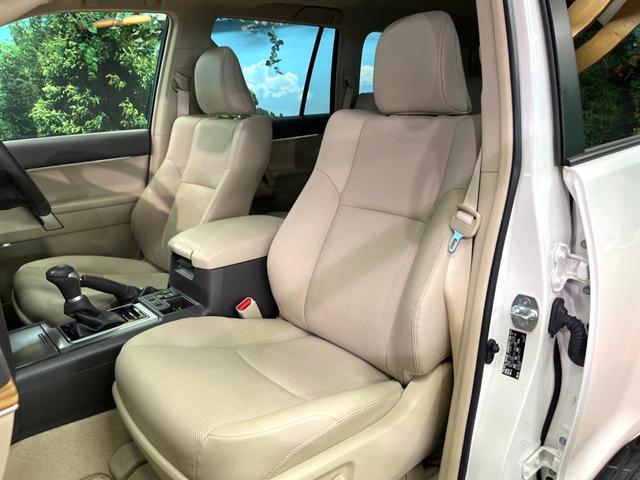 ランドクルーザープラド TX Lパッケージ マットブラックエディション 禁煙車 サンルーフ 後席モニター BIG-X9型ナビフルセグ 7人乗 レーダークルーズ 衝突警報装置 オートハイビーム シートベンチレーション パワーシート 横滑り防止 Bluetooth ETC(23枚目)