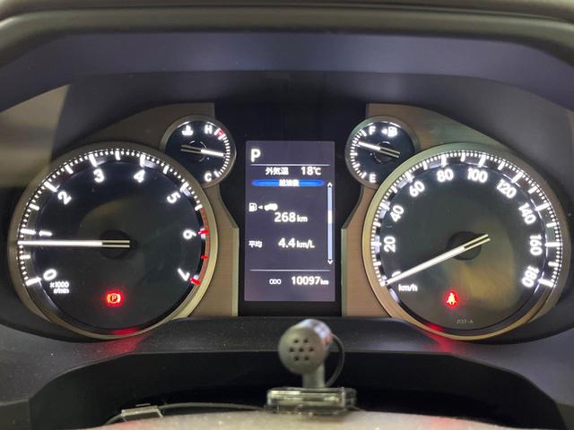 ランドクルーザープラド TX Lパッケージ マットブラックエディション 禁煙車 サンルーフ 後席モニター BIG-X9型ナビフルセグ 7人乗 レーダークルーズ 衝突警報装置 オートハイビーム シートベンチレーション パワーシート 横滑り防止 Bluetooth ETC(42枚目)