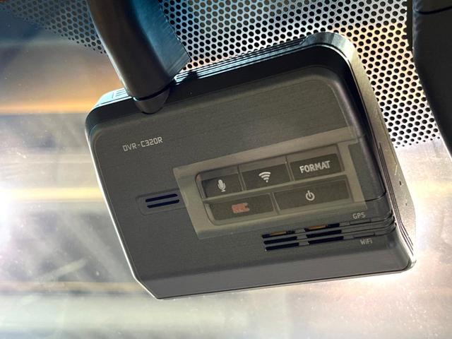 ランドクルーザープラド TX Lパッケージ マットブラックエディション 禁煙車 サンルーフ 後席モニター BIG-X9型ナビフルセグ 7人乗 レーダークルーズ 衝突警報装置 オートハイビーム シートベンチレーション パワーシート 横滑り防止 Bluetooth ETC(51枚目)