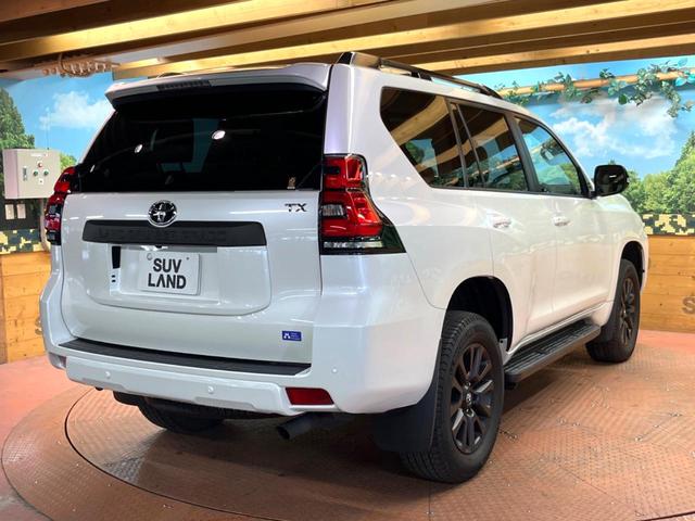 ランドクルーザープラド TX Lパッケージ マットブラックエディション 禁煙車 サンルーフ 後席モニター BIG-X9型ナビフルセグ 7人乗 レーダークルーズ 衝突警報装置 オートハイビーム シートベンチレーション パワーシート 横滑り防止 Bluetooth ETC(57枚目)