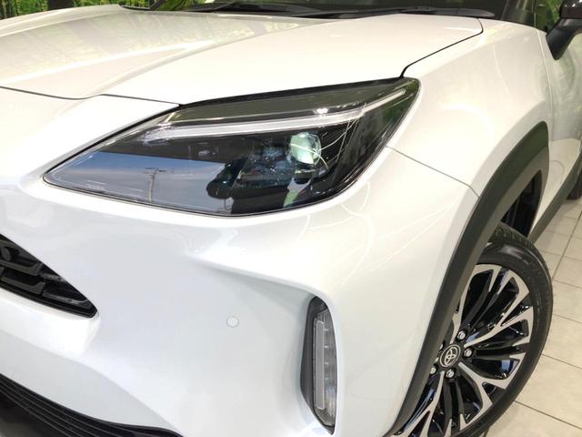 ヤリスクロス Ｚ　禁煙車　ディスプレイオーディオプラス　全周囲カメラ　レーダークルーズ　ハーフレザーシート　パワーシート　ドラレコ　コーナーセンサー　スマートキー　ＬＥＤヘッド　ビルトインＥＴＣ　純正１８インチアルミ（12枚目）