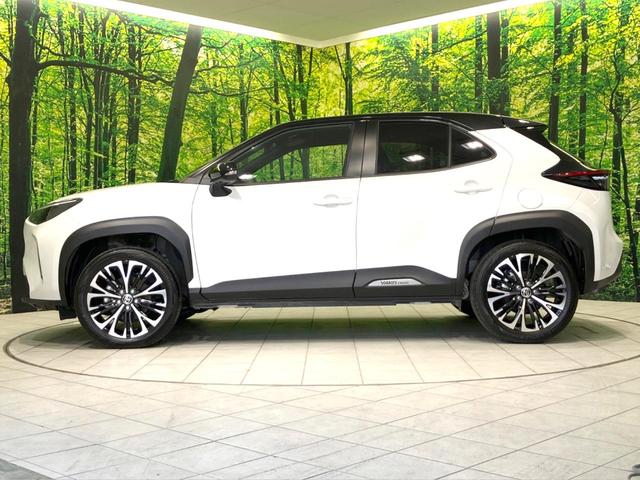 ヤリスクロス Ｚ　禁煙車　ディスプレイオーディオプラス　全周囲カメラ　レーダークルーズ　ハーフレザーシート　パワーシート　ドラレコ　コーナーセンサー　スマートキー　ＬＥＤヘッド　ビルトインＥＴＣ　純正１８インチアルミ（50枚目）