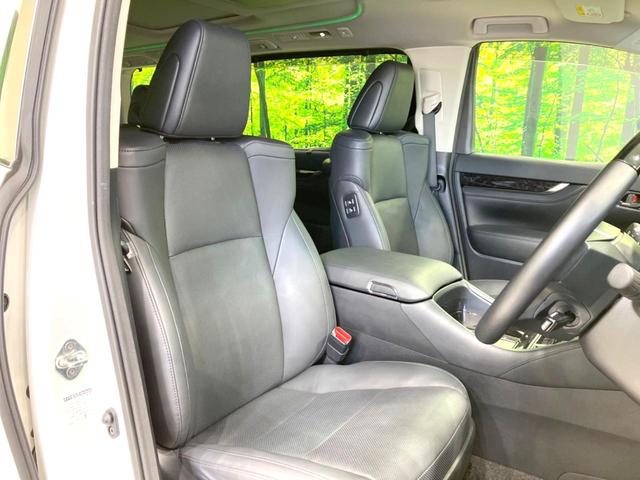 アルファード 2.5S Cパッケージ 禁煙車 サンルーフ 両側電動ドア 純正9インチナビ 後席モニター パワーバックドア バックカメラ レーダークルーズ オットマン BSM シートヒーター シートベンチレーション ステアリングヒーター(8枚目)