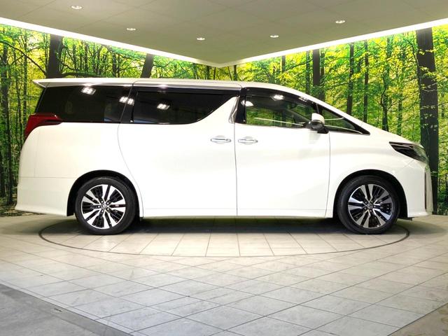 アルファード 2.5S Cパッケージ 禁煙車 サンルーフ 両側電動ドア 純正9インチナビ 後席モニター パワーバックドア バックカメラ レーダークルーズ オットマン BSM シートヒーター シートベンチレーション ステアリングヒーター(28枚目)