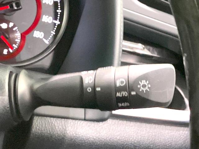 アルファード 2.5S Cパッケージ 禁煙車 サンルーフ 両側電動ドア 純正9インチナビ 後席モニター パワーバックドア バックカメラ レーダークルーズ オットマン BSM シートヒーター シートベンチレーション ステアリングヒーター(63枚目)