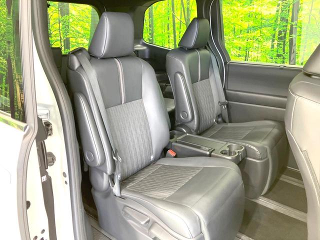 ノア ハイブリッドS-Z 快適利便PKG 三眼LED BSM 純正10.5型ディスプレイオーディオ デジタルインナーミラー 両側電動ドア バックカメラ 100V電源 衝突被害軽減システム レーダークルーズ 禁煙車 ドラレコ(11枚目)