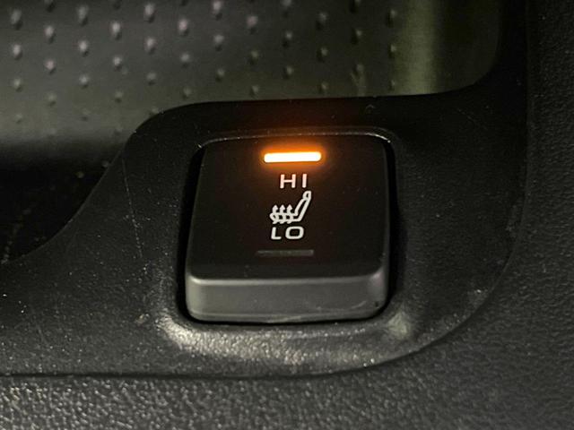 カローラツーリング ハイブリッド　ダブルバイビー　禁煙車　１０．５インチディスプレイオーディオ　バックカメラ　衝突被害軽減システム　レーダークルーズ　シートヒーター　ステアリングヒーター　コーナーセンサー　スマートキー　ＬＥＤヘッド　ＥＴＣ（38枚目）