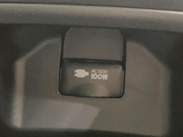 クラウンハイブリッド ＲＳアドバンス　禁煙車　純正１２．３インチナビ　全周囲カメラ　アクセサリーコンセント　スーパーライブサウンドシステム　ブラックレザーシート　衝突被害軽減システム　パワーシートコーナーセンサー　ビルトインＥＴＣ（5枚目）