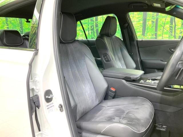 クラウンハイブリッド ＲＳアドバンス　禁煙車　純正１２．３インチナビ　全周囲カメラ　アクセサリーコンセント　スーパーライブサウンドシステム　ブラックレザーシート　衝突被害軽減システム　パワーシートコーナーセンサー　ビルトインＥＴＣ（8枚目）