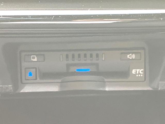 クラウンハイブリッド ＲＳアドバンス　禁煙車　純正１２．３インチナビ　全周囲カメラ　アクセサリーコンセント　スーパーライブサウンドシステム　ブラックレザーシート　衝突被害軽減システム　パワーシートコーナーセンサー　ビルトインＥＴＣ（49枚目）
