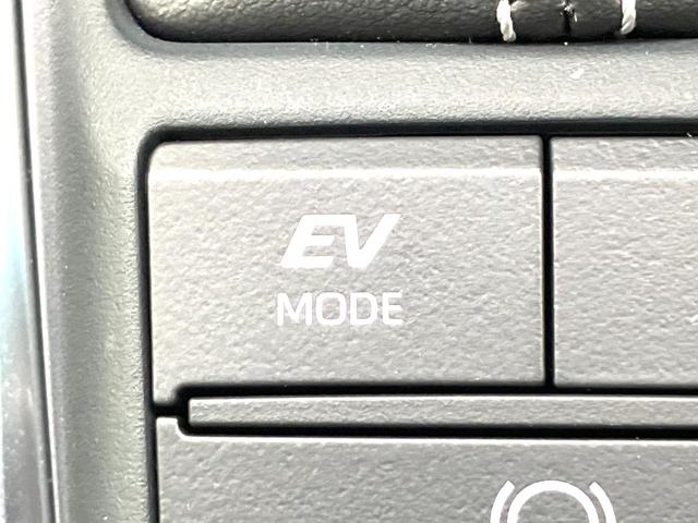 クラウンハイブリッド ＲＳアドバンス　禁煙車　純正１２．３インチナビ　全周囲カメラ　アクセサリーコンセント　スーパーライブサウンドシステム　ブラックレザーシート　衝突被害軽減システム　パワーシートコーナーセンサー　ビルトインＥＴＣ（74枚目）