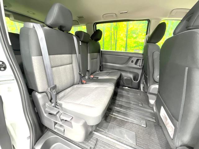 セレナ X 禁煙車 純正9インチナビ 全周囲カメラ 衝突被害軽減システム プロパイロット デジタルインナーミラー ドラレコ LEDヘッド ETC オートハイビーム 車線逸脱警報 デュアルエアコン オートエアコン(9枚目)