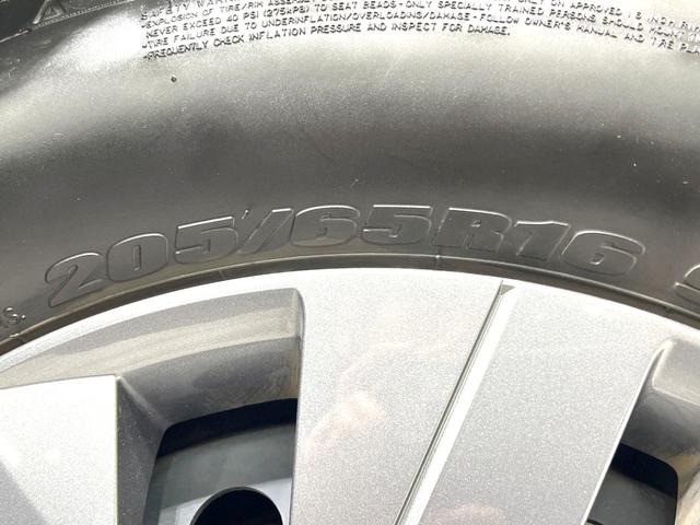 セレナ X 禁煙車 純正9インチナビ 全周囲カメラ 衝突被害軽減システム プロパイロット デジタルインナーミラー ドラレコ LEDヘッド ETC オートハイビーム 車線逸脱警報 デュアルエアコン オートエアコン(30枚目)