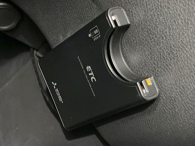 セレナ X 禁煙車 純正9インチナビ 全周囲カメラ 衝突被害軽減システム プロパイロット デジタルインナーミラー ドラレコ LEDヘッド ETC オートハイビーム 車線逸脱警報 デュアルエアコン オートエアコン(48枚目)