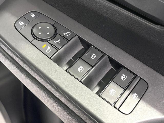 セレナ X 禁煙車 純正9インチナビ 全周囲カメラ 衝突被害軽減システム プロパイロット デジタルインナーミラー ドラレコ LEDヘッド ETC オートハイビーム 車線逸脱警報 デュアルエアコン オートエアコン(68枚目)