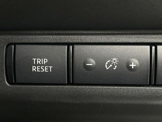 セレナ X 禁煙車 純正9インチナビ 全周囲カメラ 衝突被害軽減システム プロパイロット デジタルインナーミラー ドラレコ LEDヘッド ETC オートハイビーム 車線逸脱警報 デュアルエアコン オートエアコン(72枚目)