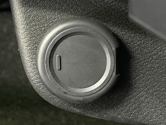 セレナ X 禁煙車 純正9インチナビ 全周囲カメラ 衝突被害軽減システム プロパイロット デジタルインナーミラー ドラレコ LEDヘッド ETC オートハイビーム 車線逸脱警報 デュアルエアコン オートエアコン(76枚目)