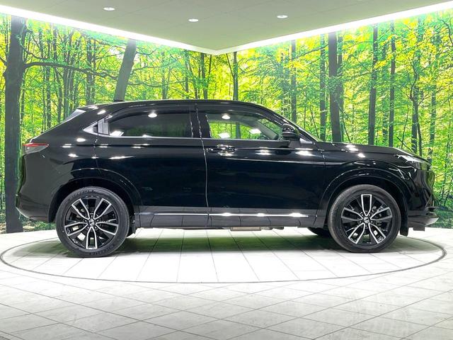 ヴェゼル ｅ：ＨＥＶ　Ｚ　禁煙車　純正９型ナビ　バックカメラ　衝突被害軽減システム　電動リアゲート　ハーフレザーシート　コーナーセンサー　スマートキー　ＬＥＤヘッド　ビルトインＥＴＣ　純正１８インチアルミ　車線逸脱警報（25枚目）