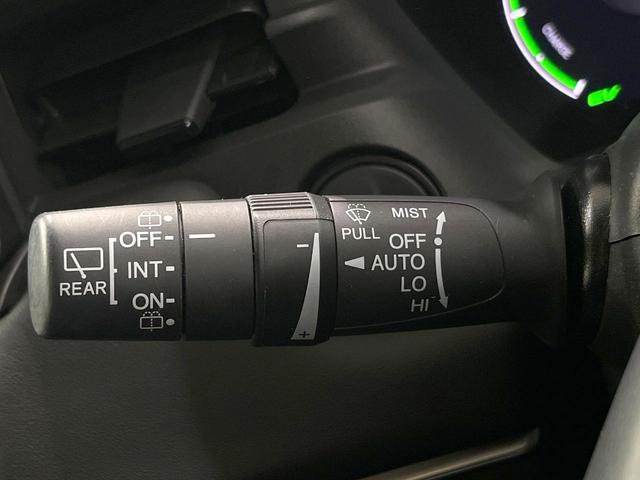 ヴェゼル ｅ：ＨＥＶ　Ｚ　禁煙車　純正９型ナビ　バックカメラ　衝突被害軽減システム　電動リアゲート　ハーフレザーシート　コーナーセンサー　スマートキー　ＬＥＤヘッド　ビルトインＥＴＣ　純正１８インチアルミ　車線逸脱警報（40枚目）