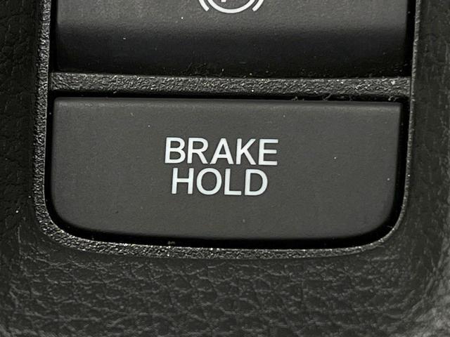 ヴェゼル ｅ：ＨＥＶ　Ｚ　禁煙車　純正９型ナビ　バックカメラ　衝突被害軽減システム　電動リアゲート　ハーフレザーシート　コーナーセンサー　スマートキー　ＬＥＤヘッド　ビルトインＥＴＣ　純正１８インチアルミ　車線逸脱警報（50枚目）