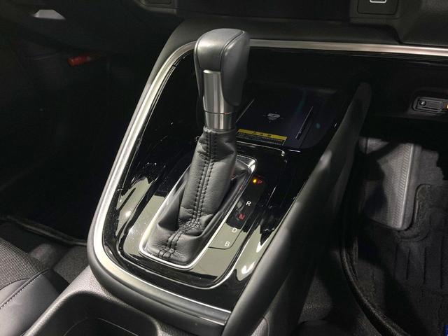 ヴェゼル ｅ：ＨＥＶ　Ｚ　禁煙車　純正９型ナビ　バックカメラ　衝突被害軽減システム　電動リアゲート　ハーフレザーシート　コーナーセンサー　スマートキー　ＬＥＤヘッド　ビルトインＥＴＣ　純正１８インチアルミ　車線逸脱警報（54枚目）