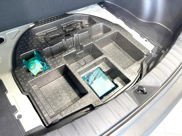 カローラクロス ハイブリッド G 禁煙車 純正8インチディスプレイオーディオ バックカメラ 衝突被害軽減システム レーダークルーズ コーナーセンサー LEDヘッド ETC オートハイビーム 車線逸脱警報 オートライト オートエアコン(49枚目)